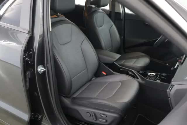 Kia Niro (2023) thumbnail 10