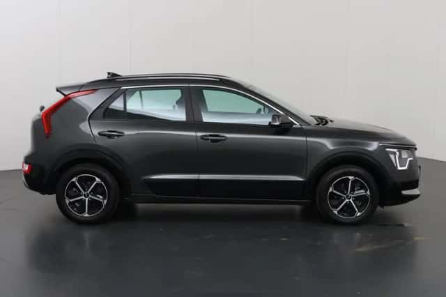 Kia Niro (2024) thumbnail 6