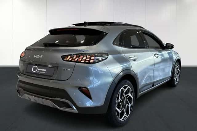 Kia XCeed (2026) thumbnail 2
