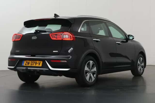 Kia Niro (2019) thumbnail 2