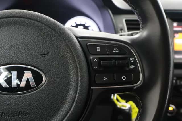 Kia Niro (2019) thumbnail 25