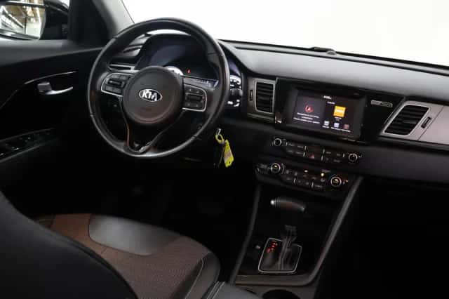 Kia Niro (2019) thumbnail 9