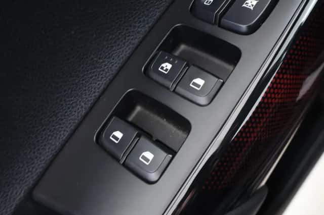 Kia Picanto (2021) thumbnail 33