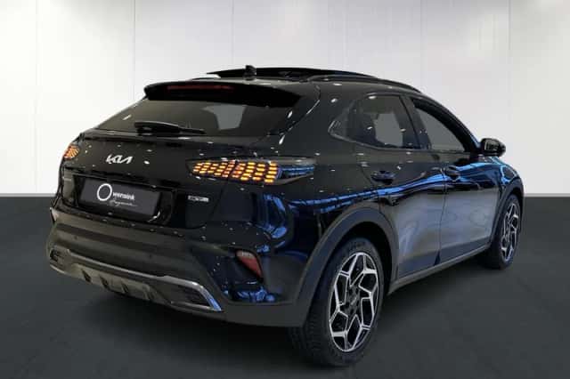 Kia XCeed (2025) thumbnail 2