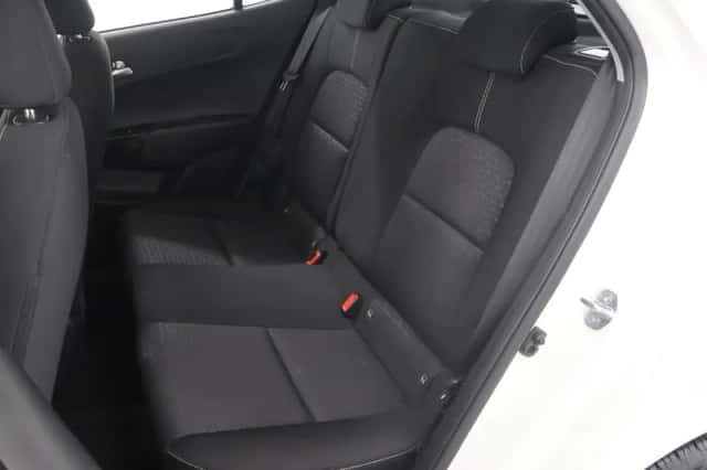 Kia Picanto (2021) thumbnail 11