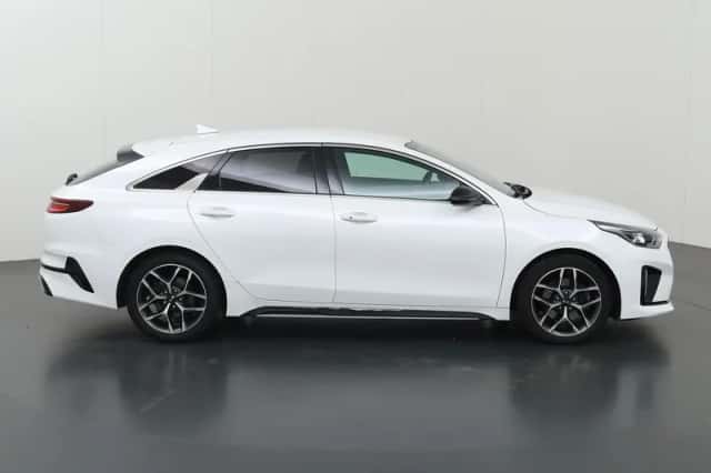 Kia Proceed (2021) thumbnail 6