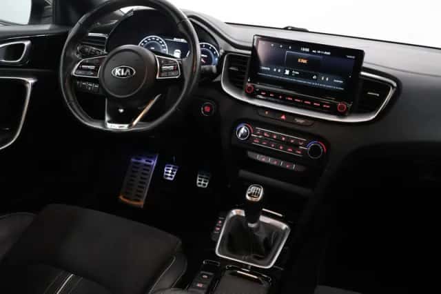 Kia Proceed (2021) thumbnail 9