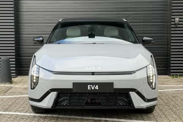 Kia EV4 (2025) thumbnail 2