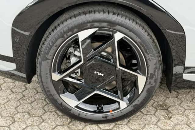 Kia EV4 (2025) thumbnail 12