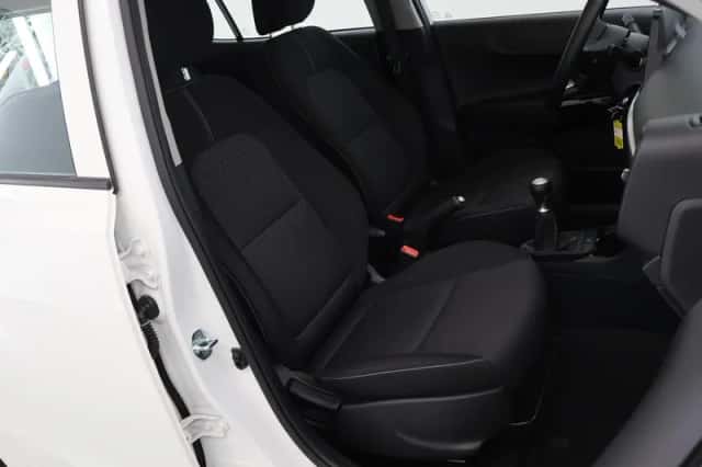 Kia Picanto (2021) thumbnail 10