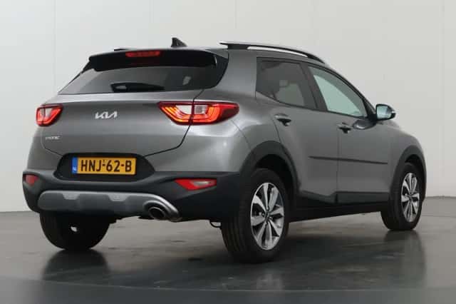 Kia Stonic (2025) thumbnail 2