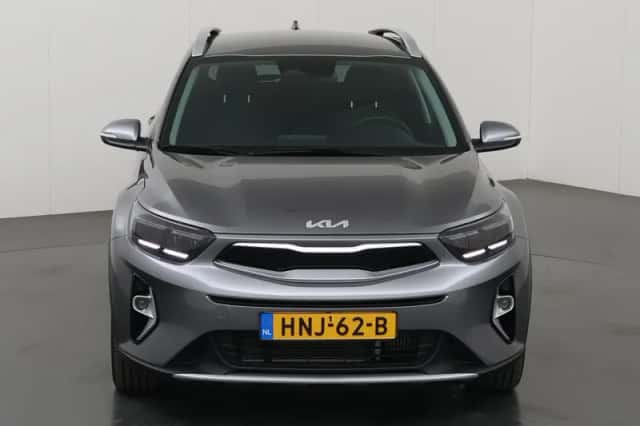 Kia Stonic (2025) thumbnail 3