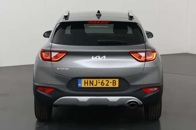 Kia Stonic (2025) thumbnail 4