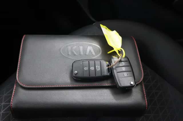 Kia Picanto (2022) thumbnail 18