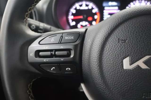 Kia Picanto (2022) thumbnail 21