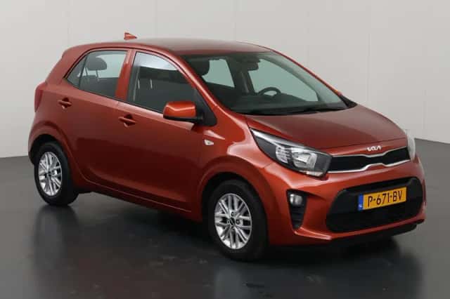 Kia Picanto (2022) thumbnail 23
