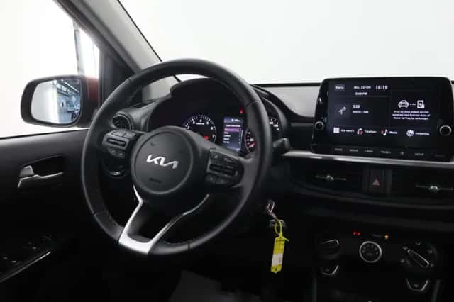 Kia Picanto (2022) thumbnail 9