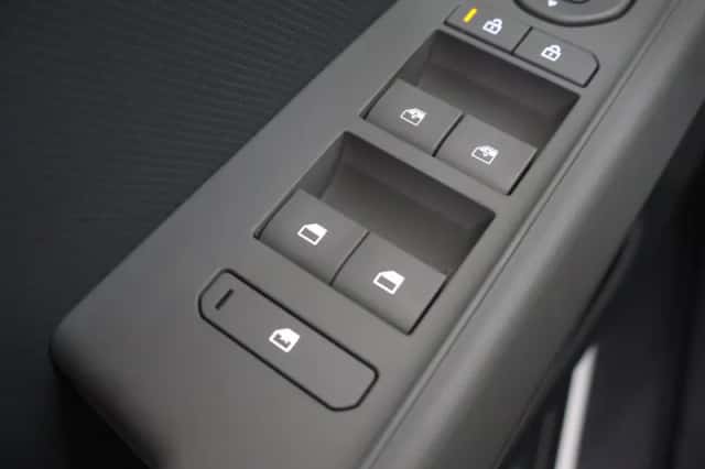 Kia EV3 (2025) thumbnail 38