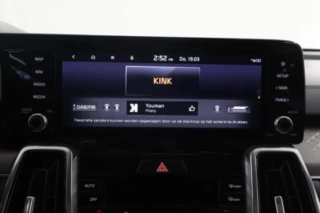 Kia Sorento (2023) thumbnail 16
