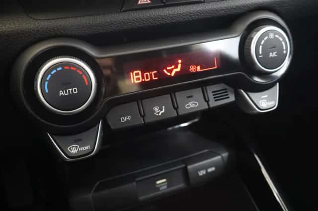 Kia Rio (2022) thumbnail 20