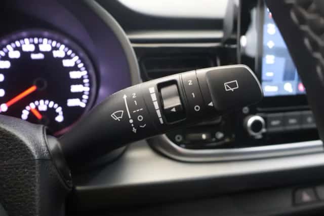 Kia Rio (2022) thumbnail 27