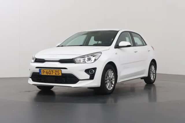 Kia Rio (2022) thumbnail 36