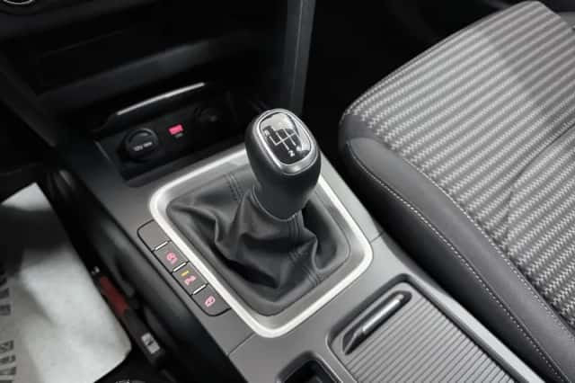 Kia Ceed (2022) thumbnail 24