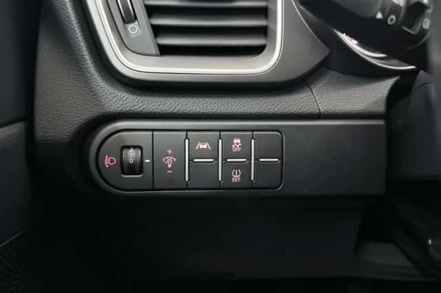 Kia Ceed (2022) thumbnail 30
