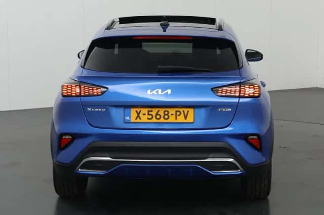 Kia XCeed (2024) thumbnail 4