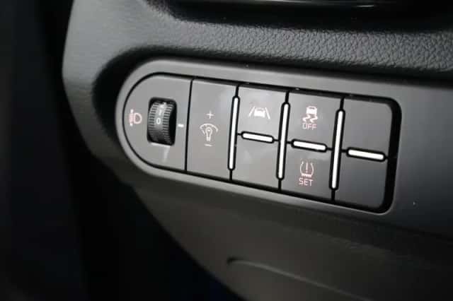 Kia XCeed (2024) thumbnail 36