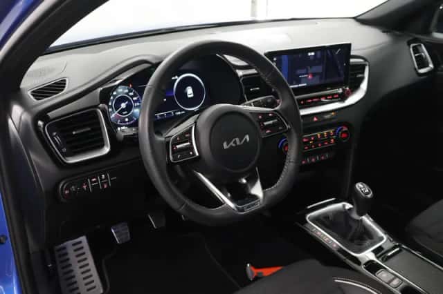 Kia XCeed (2024) thumbnail 7