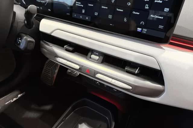 Kia EV4 (2026) thumbnail 20