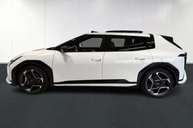 Kia EV4 (2026) thumbnail 5