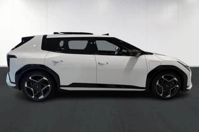 Kia EV4 (2026) thumbnail 6
