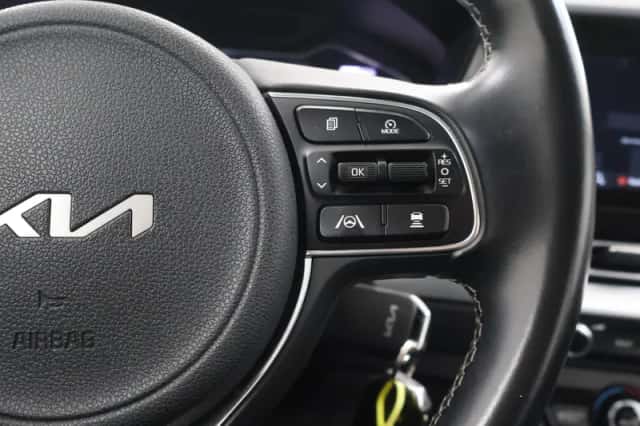 Kia Niro (2022) thumbnail 25