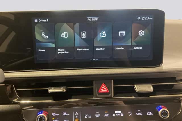 Kia EV6 (2025) thumbnail 15
