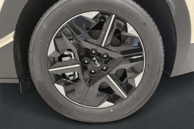Kia EV6 (2025) thumbnail 22