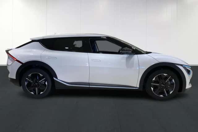 Kia EV6 (2025) thumbnail 6