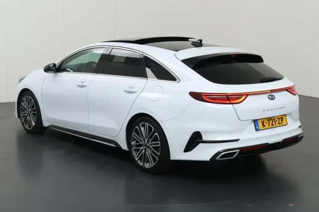Kia Proceed (2021) thumbnail 22