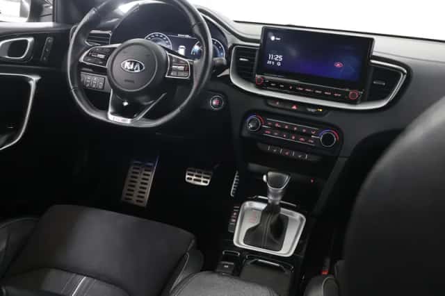 Kia Proceed (2021) thumbnail 9