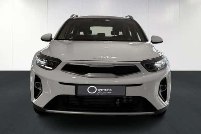Kia Stonic (2025) thumbnail 3