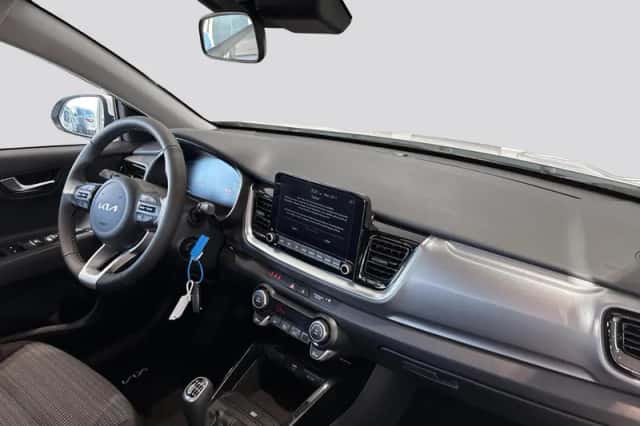 Kia Stonic (2025) thumbnail 9