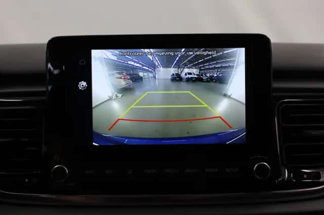 Kia Rio (2022) thumbnail 14