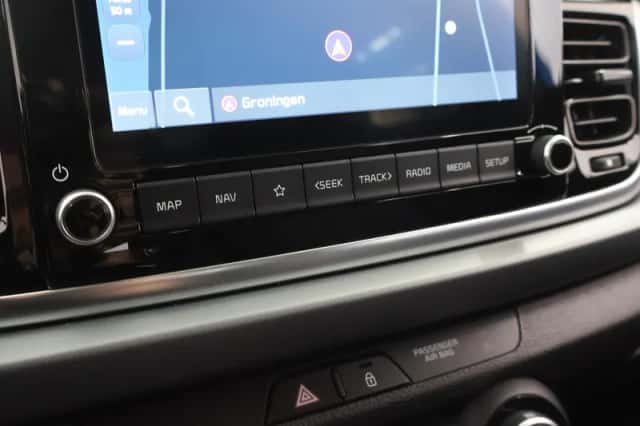 Kia Rio (2022) thumbnail 19