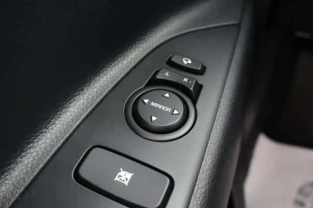 Kia Rio (2022) thumbnail 32