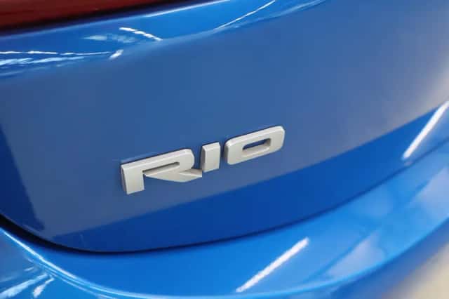 Kia Rio (2022) thumbnail 35