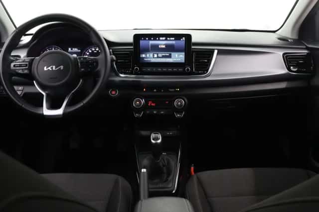 Kia Rio (2022) thumbnail 8