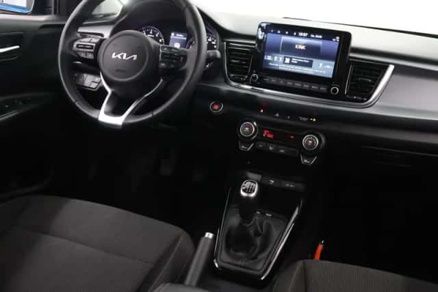 Kia Rio (2022) thumbnail 9