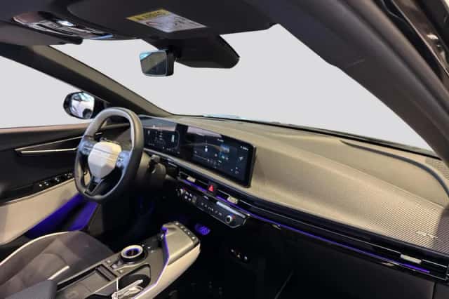 Kia EV6 (2026) thumbnail 9