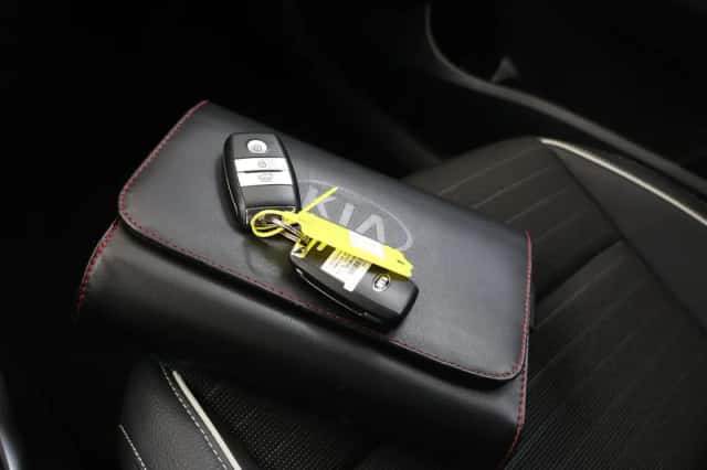 Kia Rio (2021) thumbnail 25